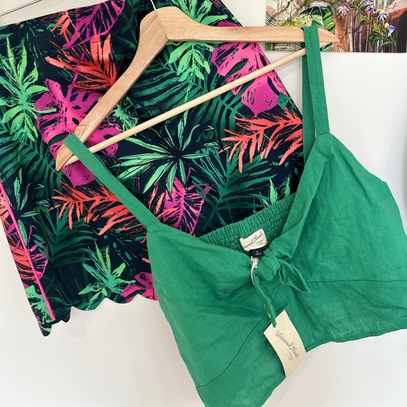 Lady Hagen Dresses & Skirts - Lady Hagen‎ Leaf Print Skirt - Green and Pink